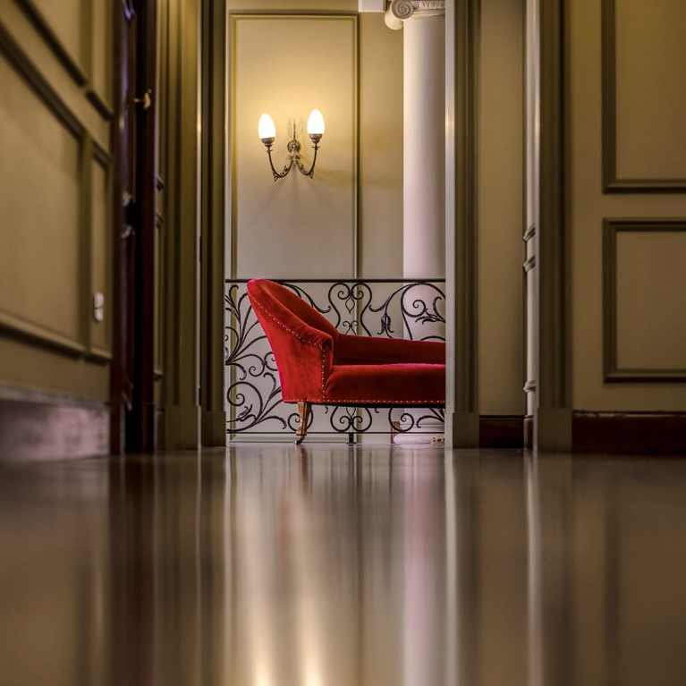 hotel lacorno